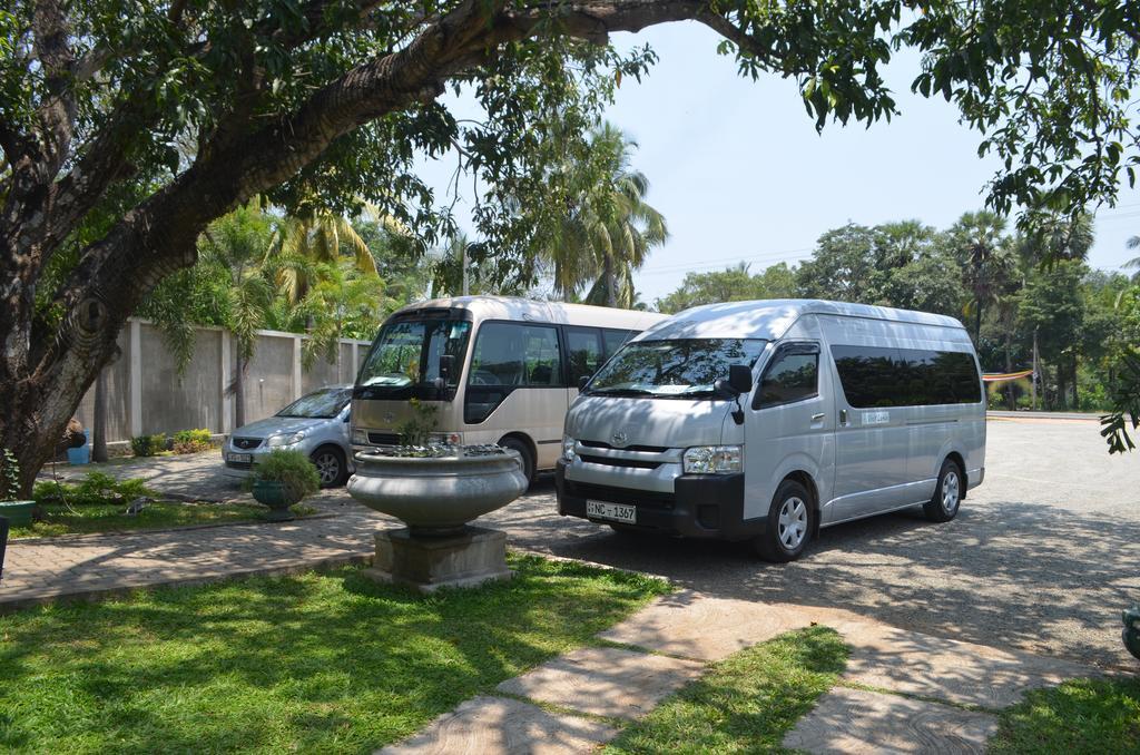 Miracle Resorts & Villas Polonnaruwa Exterior photo