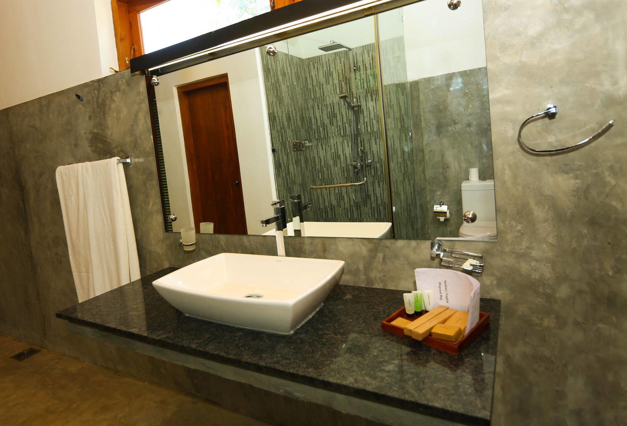 Miracle Resorts & Villas Polonnaruwa Exterior photo